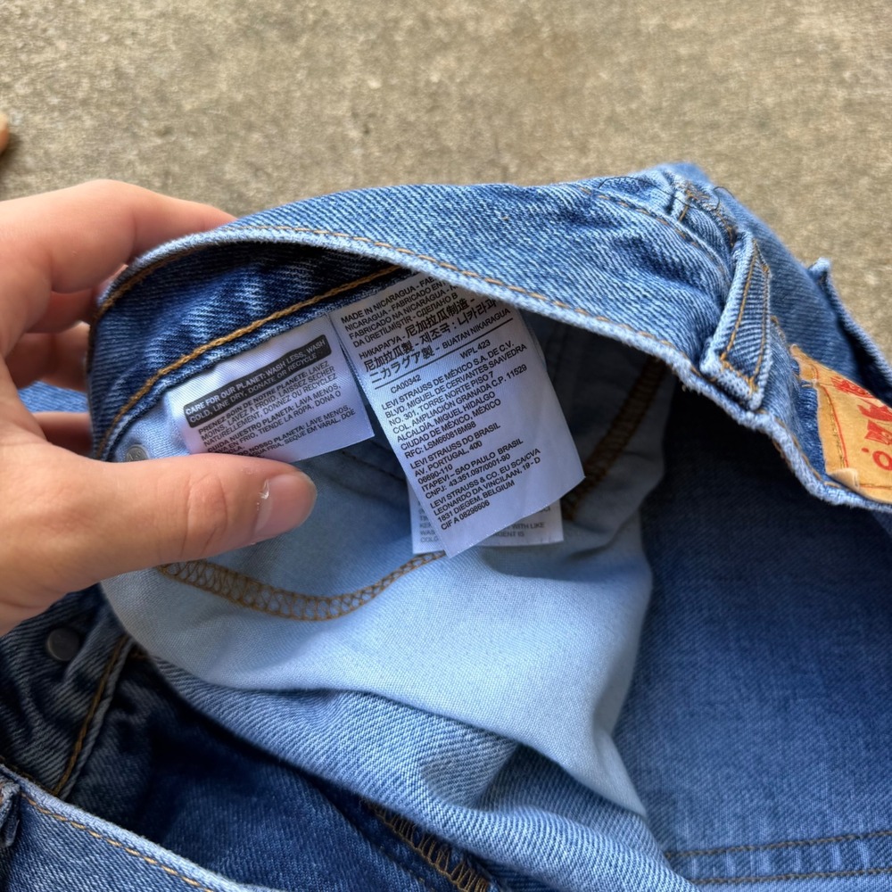 Levis 505 Regular Fit Straight Leg Jeans Mens 42x30 Blue Denim 505-0216 - Picture 10 of 12